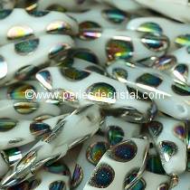 50 DAGGERS 5X16MM GLASS COLOURS OPAQUE WHITE PEACOCK 02010/2810A