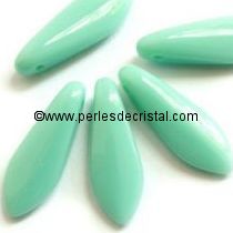 50 DAGGERS 5X16MM GLASS COLOURS OPAQUE TURQUOISE GREEN
