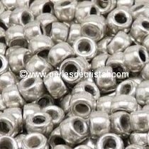 10GR ROCAILLE MATUBO 7/0 - 3.5MM 
COULEUR ARGENT PATINEE / SILVER