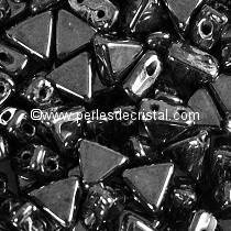 10GR KHEOPS® BY PUCA BEADS 6MM - TRIANGLE GLASS COLOURS JET HEMATITE 23980/14400 BLACK SILVER