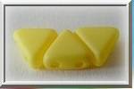 10GR KHEOPS® BY PUCA® BEADS 6MM - TRIANGLE GLASS COLOURS OPAQUE JONQUIL SILK MAT - 02010/92628