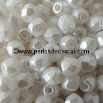 50 BOHEMIAN GLASS FIRE POLISHED FACETED ROUND BEADS 4MM COLOURS PASTEL WHITE 02010/25001 