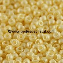 10GR MATUBO Czech Glass Seed Beads 8/0 (3mm) - COLOURS PASTEL CREAM 02010/25039
