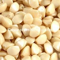 50GR PINCH 5X3MM GLASS COLOURS OPAQUE BEIGE CERAMIC LOOK 03000/14413 - ENVIRON 640 BEADS