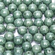 50 PERLES RONDES LISSES 4MM OPAQUE GREEN CERAMIC LOOK 03000/14459